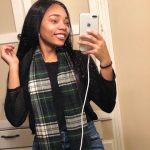 Meet your Posher, Tera